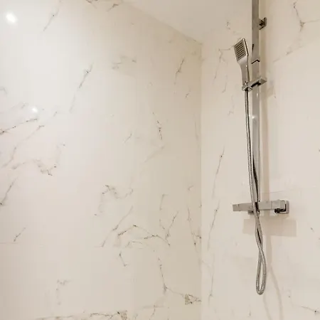 Old Con Vistas A La Ria Daire Bilbao